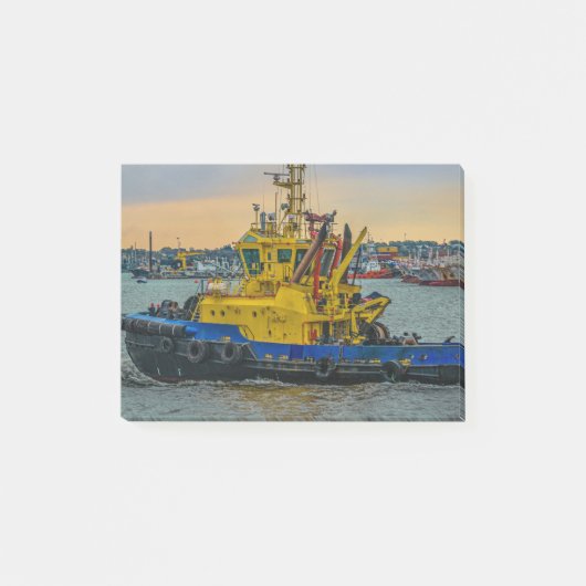 Tugboat sailing at river, montevideo, uruguay ポストイット (正面)