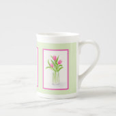 Tulips in Water Handpainted Watercolor  ボーンチャイナマグカップ (右)
