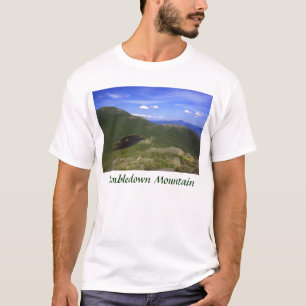 Tumbledown山の頂上の眺め Tシャツ