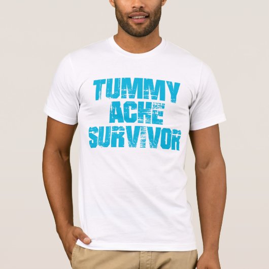 Tummy Ache Surviver腹痛おもしろいIBS Tシャツ (正面)