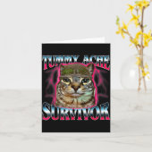 Tummy Ache Survivor Cat Meme Funny Saying Cats Ani カード (黄色い花)