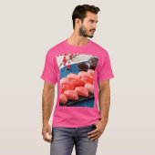 Tuna Parade – Red Gradient Tシャツ (正面フル)