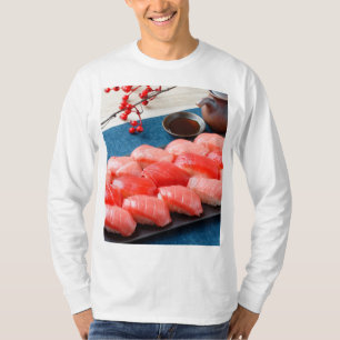 Tuna Parade – Red Gradient Tシャツ