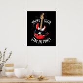 Tune Guitar Pun Dark BGに留まおもしろいる ポスター (キッチン)