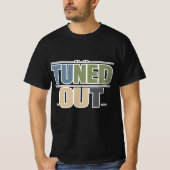 Tuned Out — Clean Streetwear Statement  Tシャツ (正面)