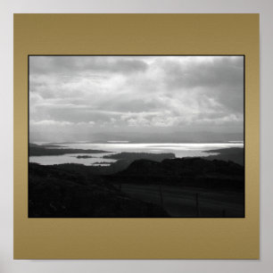 Tunnel Road IrelandからのBantry Bay。 ポスター