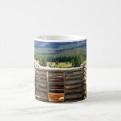 Tuolumne Meadows, Yosemite, CAのホット春 コーヒーマグカップ (中央)