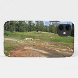 Tuolumne Meadows, Yosemite, CAのホット春 iPhone 11 ケース