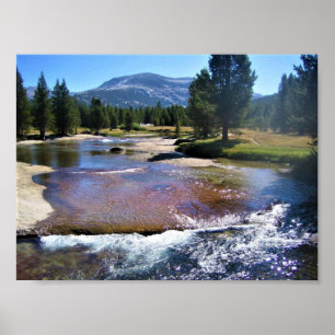 Tuolumne River in Tuolumne Meadows、Yosemite、CA ポスター