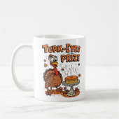 Turk-eyes on the Prize - Funny Thanksgiving Turkey コーヒーマグカップ (左)