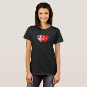 Turkey and USA Flag Twin Heart for Turkish America Tシャツ (正面フル)