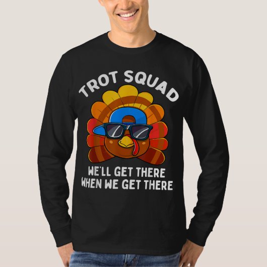 Turkey Trot Squad Funny Thanksgiving Running Costu Tシャツ (正面)