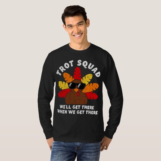 Turkey Trot Squad Race Funny Thanksgiving Running  Tシャツ (正面フル)