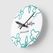 Turquoise blue wedding couple name date flstylish  ラウンド壁時計 (傾斜)
