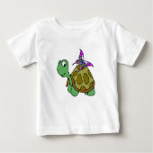 turtle and butterfly ベビーTシャツ (正面)