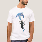 Turtle and Cat scuba diver  Tシャツ (正面)