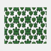 Turtle and leaves pattern  フリースブランケット (正面(横))