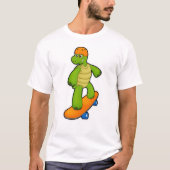 Turtle as Skateboarder with Skateboard & Helmet Tシャツ (正面)
