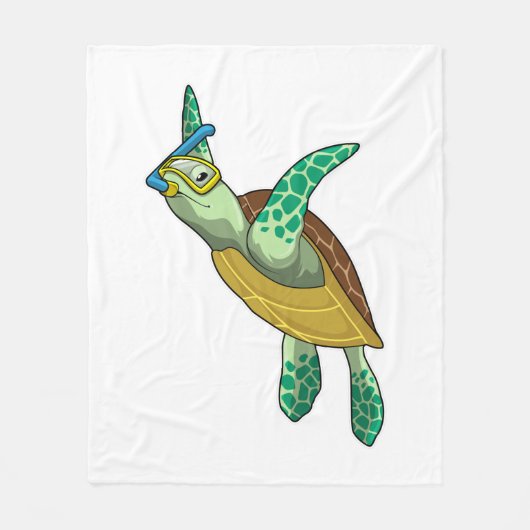 Turtle at Diving with Snorkel フリースブランケット (正面)