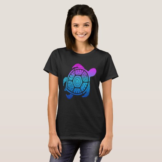 Turtle Back Mandala Carapace Turtle Swimming Tシャツ (正面フル)