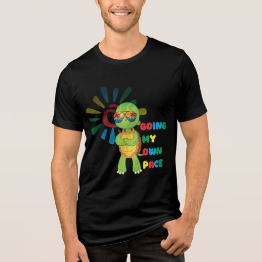 Turtle going at his own pace トライブレンドTシャツ (正面)