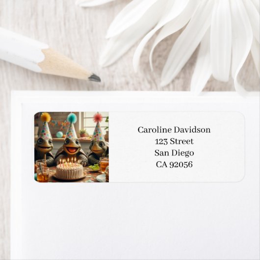 Turtles celebrating birthday with cake and hats ラベル (インサイチュ)