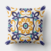 Tuscan Verve Vibrant Scrollwork Mediterranean クッション (正面)