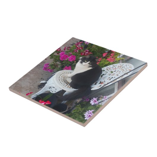 Tuxedo Cat Cute with Pretty Flowers Black Cats タイル (側面)