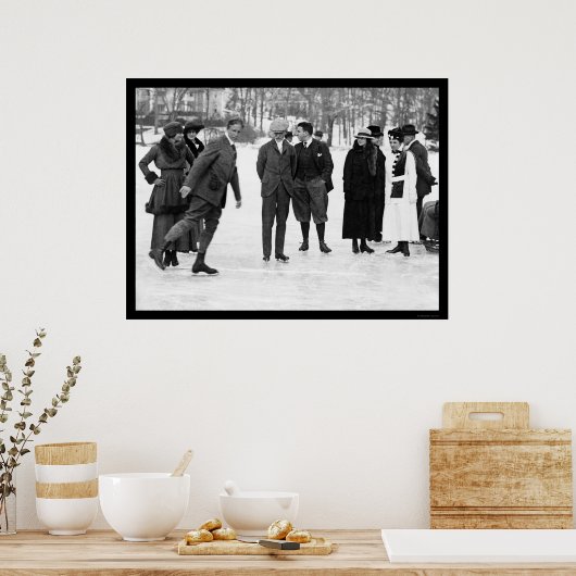 Tuxedo Parkの氷のスケートで滑る, NY 1920 ポスター (キッチン)