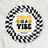 Twelve Is A Vibe Retro 12th Birthday Party フェイバータグ (裏面)