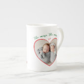 Twin Babies Merrier 1st Christmas Grandparent Gift ボーンチャイナマグカップ (正面右)