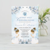 Twin Girl Praying 1st Holy Communion Blue Flowers 招待状 (スタンド正面)