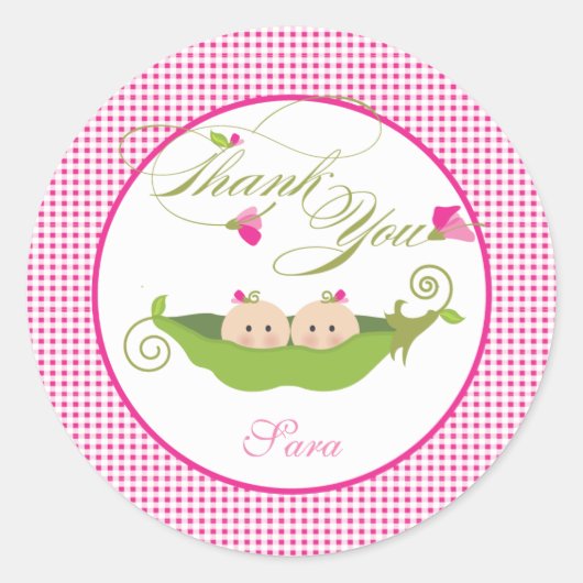 Twin Girls Pea in a Pod Baby Shower Favorステッカー ラウンドシール (正面)