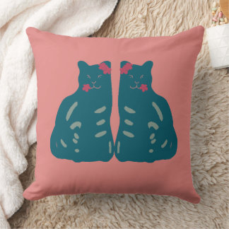 Twin Kittens Throw Pillow クッション