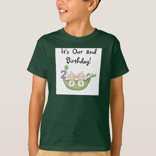 Twin Peas in a Pod 2nd誕生日Tシャツとギフト Tシャツ (正面)