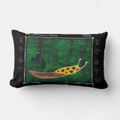 TWISの枕: ブレアの動物の角のバナナのスラグ ランバークッション (正面)