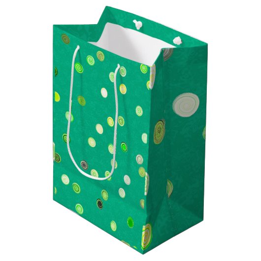 Twisty Polka Dot Spirals Green Gift Bag ミディアムペーパーバッグ (正面アングル)