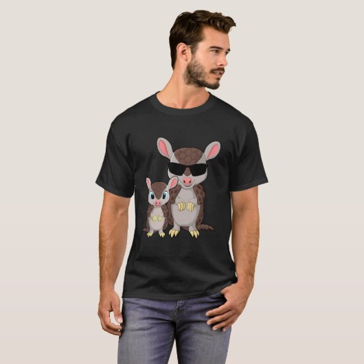 Two Armadillos Armadillo Armadillo Tシャツ (正面フル)