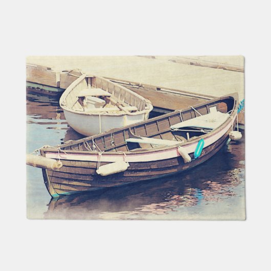 Two Boats in a Harbor Rustic Nautical ドアマット (正面)
