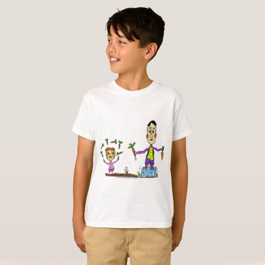Two cartoon characters juggling carrots. tシャツ (正面フル)