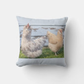 Two Chickens Farmhouse Kitchen Country Pillow クッション (正面)