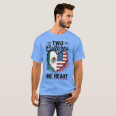 Two Cultures One Heart Meican Flag American Flag U Tシャツ (正面フル)