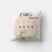 Two Easter Bunnies Personalized Throw Pillow クッション (正面)