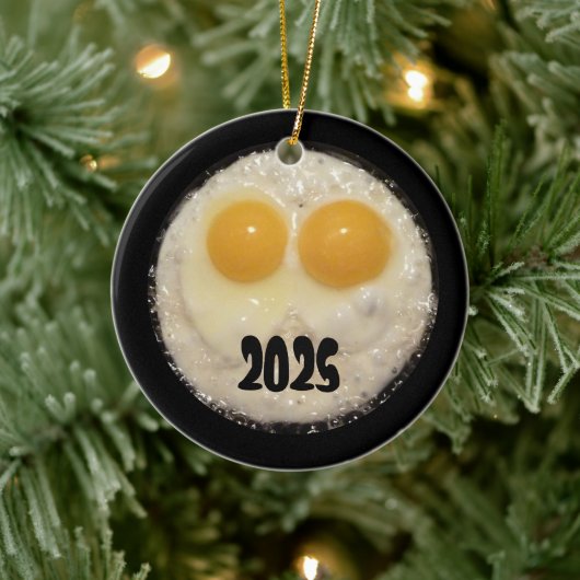 Two Eggs in Cast Iron Frying Pan Ornament セラミックオーナメント (ツリー)