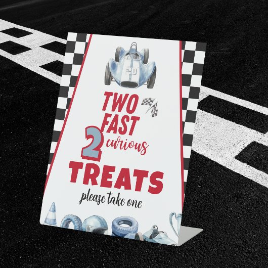 Two Fast 2nd birthday Boy Racing Car Treats  台座サイン