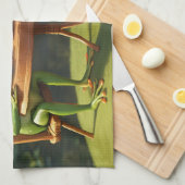 Two frogs having tea キッチンタオル (四つ折り)