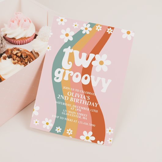 TWO Groovy デイジー 虹色 2歳の誕生日 招待状