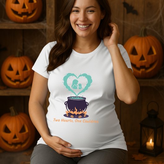 Two Hearts One Cauldron Spooky Pregnancy Maternity Tシャツ