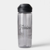 Two Horses on a Snowy Farm | Personalized ウォーターボトル (背面)