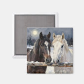 Two Horses on a Snowy Farm Under the Moon マグネット (正面/裏面)